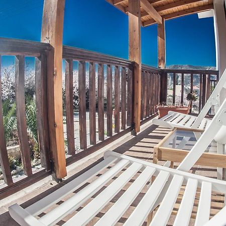 Lania Royal Oak House By Trulycyprus Villa Kültér fotó