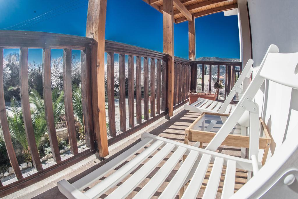 Lania Royal Oak House By Trulycyprus Villa Kültér fotó